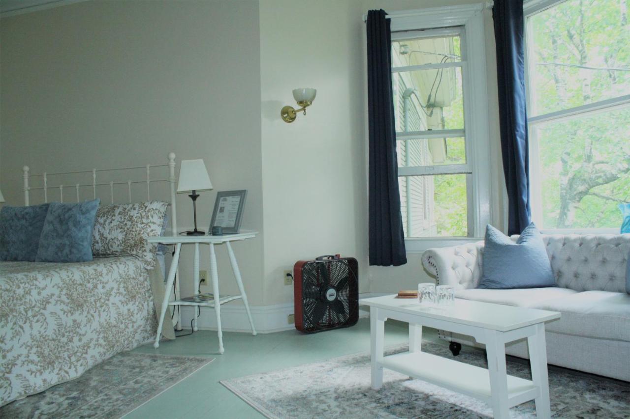 Franklin Manor Bed And Breakfast Saranac Lake Exterior foto
